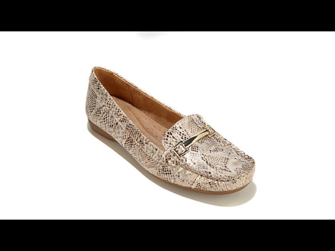 Naturalizer Genevieve SnakePrint Loafer