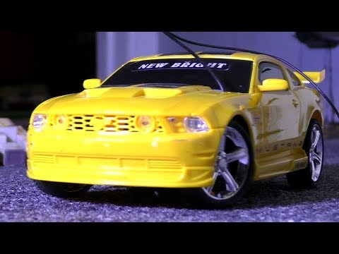 Yellow RC Ford Mustang VS TOY CARS POLICE ROAD BLOCK! Action