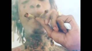 2 Joints ( 2  blunts The Game feat wiz khalifa )