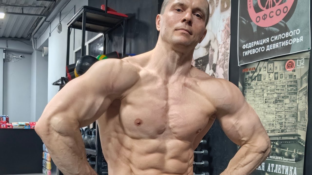 Внезапный рекорд в жиме. Шреддер сел на химию?