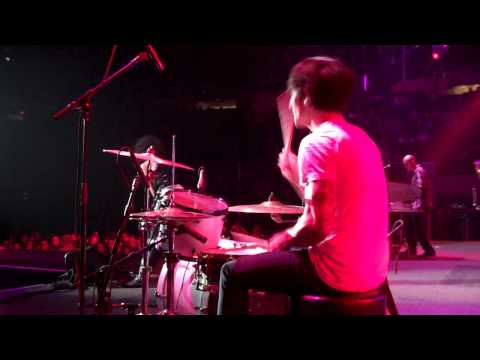 Louis Vecchio Nassau Colleseum.MP4