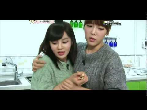 120204 Boram & Soyeon T-ara - HUG lol