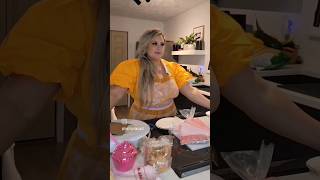 Download lagu check out a cake class with BAKETOPIA'S Dani Cakes! @Fio.Podcast #fiopodcast #thefiopodcast mp3