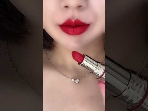 Testing Viral TikTok Makeup Hacks #shorts #makeup #lipstick #beauty #makeupartist #makeuptips