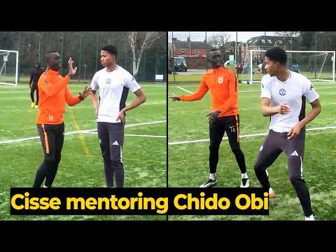 Chido Obi working with ex-Newcastle Papiss Cissé in private training session