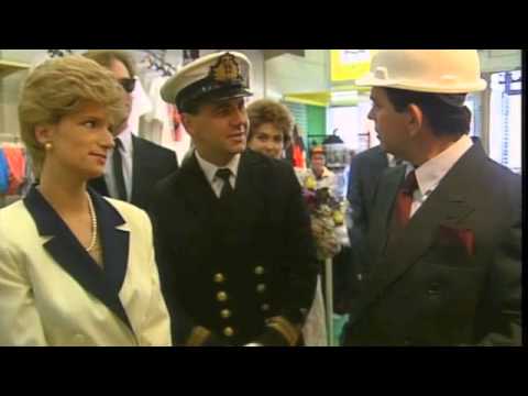[FAST FORWARD] Prince Charles and Princess Diana visit a Sports Store