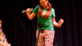 I Saw Mommy Kissing Santa Claus