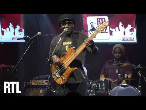 Richard Bona - Saiva Mantra en live dans RTL Jazz Festival présenté par Jean-Yves Chaperon - RTL