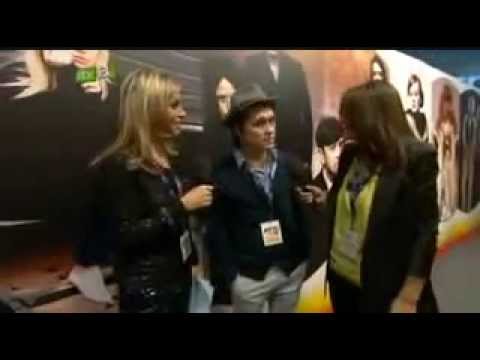 Nicole Appleton and Melanie Blatt interview Mark Owen at Brit Awards 02 18 2009