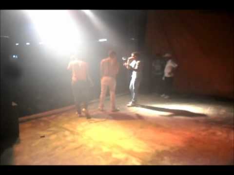 Danilo Bolado e Bruninho Patraozinho - Ao  Vivo No Jaboatonense -.wmv