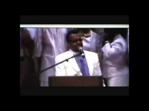 Walter Hawkins homegoing with Carlton Pearson