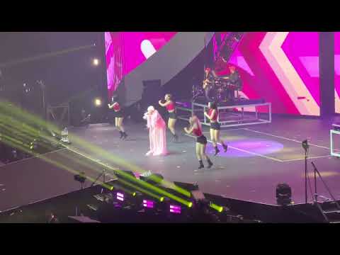 Jeongyeon - Juice (Lizzo Cover) (2023-06-12, Oakland Arena, Oakland, CA) [4K HDR]