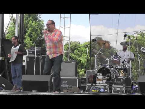 TERRANCE SIMIEN & THE ZYDECO EXPERIENCE "Hey Pocky Way - Fire on the Bayou - People Say"