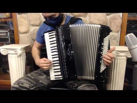 BELTSTUIII41108BK - Black Beltuna Studio III Compact Piano Accordion LMM 41 108 $5799