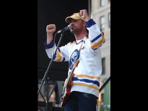 1980 R1G4 BUF @ VAN   Full Game   04 12 80 CBC