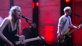 Wolf Alice   Moaning Lisa Smile Live on Conan