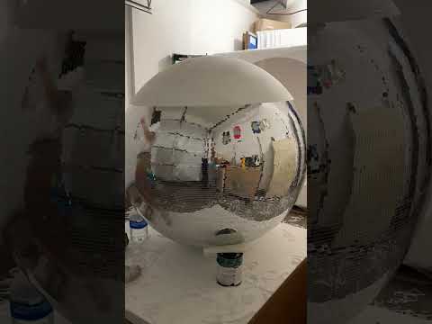 Creating a Giant Disco Ball 😍 (🎥: BViral/mirrorsbylina)