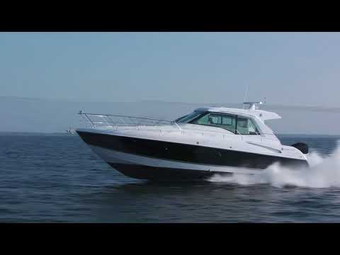 2005 Cruisers Yachts 540 Express Video