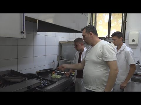 PRILOG - PRAKTIČNI DEO OBUKE ZA UČENIKE OBRAZOVNOG PROFILA KUVAR / 27.05.2021. / TV GM PLUS