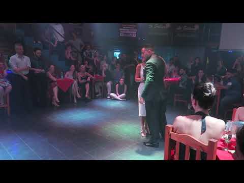  Jonathan Saavedra  and  Clarisa Aragon  are  dancing  to  the  tango  "  Yunta de Oro  "  by  Tango Bardo  in  2020