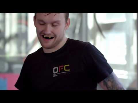 Daniel Pedersen. Trondheim`s kjekkeste proff mma utøver.