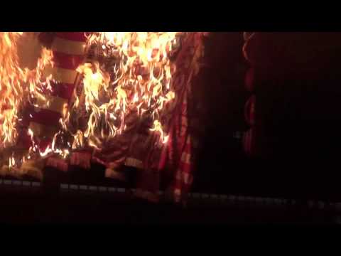 Barwy cRACOVII spalone pod ich własnym stadionem !