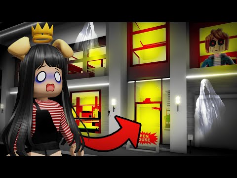 Costruisco l'Hotel più Spaventoso di Brookhaven Roblox!