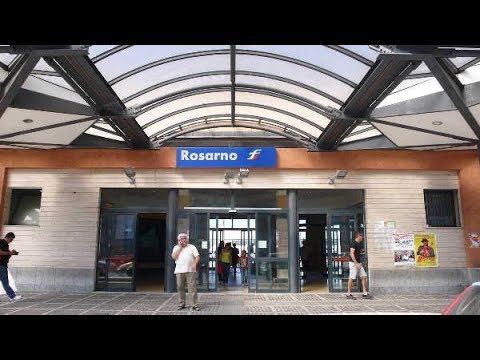 Annunci treni nella stazione di Rosarno dalle 6:09 alle 9:56