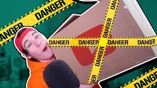 ME HA LLEGADO UN PAQUETE SECRETO DE YOUTUBE...