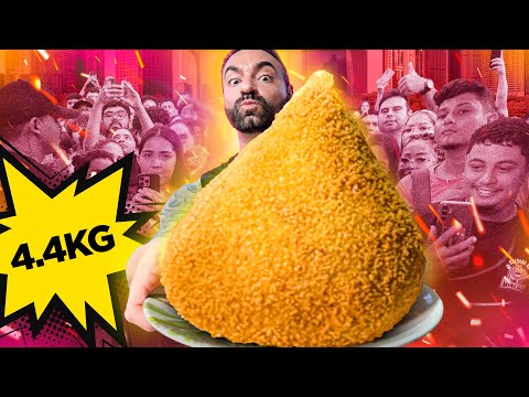 the STREET CLOSED seeing CORBUCCI devour a 5kg COXINHA!!