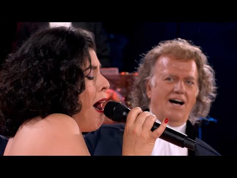 André Rieu & Dorona Alberti in a Gorgeous "I Will Survive"!