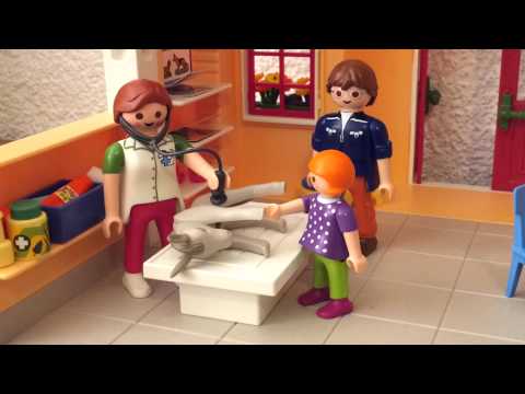 Veterinary practice with enclosures Playmobil 5529 City Life New 2014 Veterinary Practice