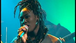 Urban Species - Blanket (feat  Imogen Heap)  Live at Nulle Part Ailleurs)