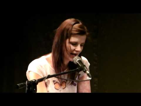 33. Katarzyna Brzozowska - Poszła panieneczka - 47 SFP (2011r.)