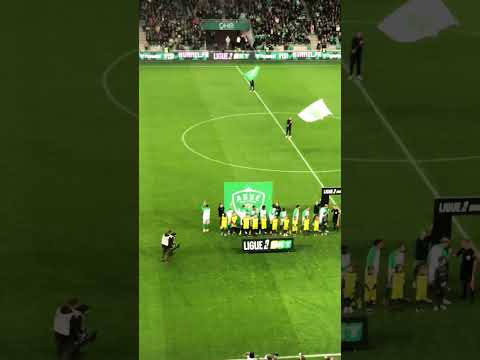 ASSE-Pau : grosse ambiance à l'entree des equipes #asse