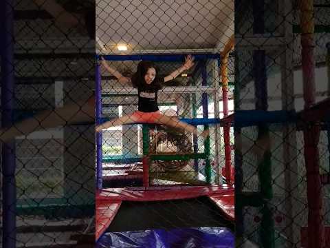 Pula pula 🦘😛 #fypシ #shorts_ #pulapula #camaelastica