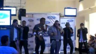 NOTA  i gotta feeling presentacion en plaza las americas PR