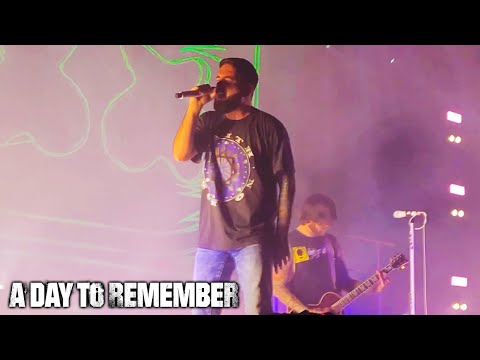 Rescue Me - Marshmello ft. A Day To Remember (Live - HD)