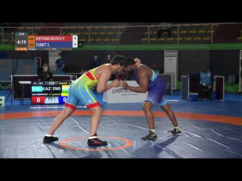 Round 4 FS - 125 kg: Y. BATIRMURZAEV (KAZ) v. S. SUMIT (IND)