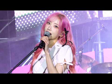 260405 QWER 마젠타 고민중독 직캠 @2026 체리블라썸 뮤직 페스티벌