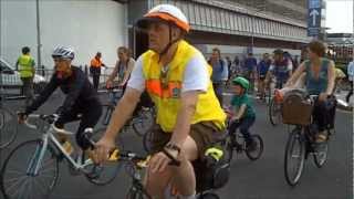 preview picture of video 'Cycling Bristol Bristol's Biggest Bike Ride 2012'