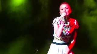 Over The Moon - Cher Lloyd live in São Paulo - Brazil! Mundo Show HD