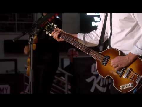 Juniors Farm - Paul McCartney (Live on Hollywood Boulevard)