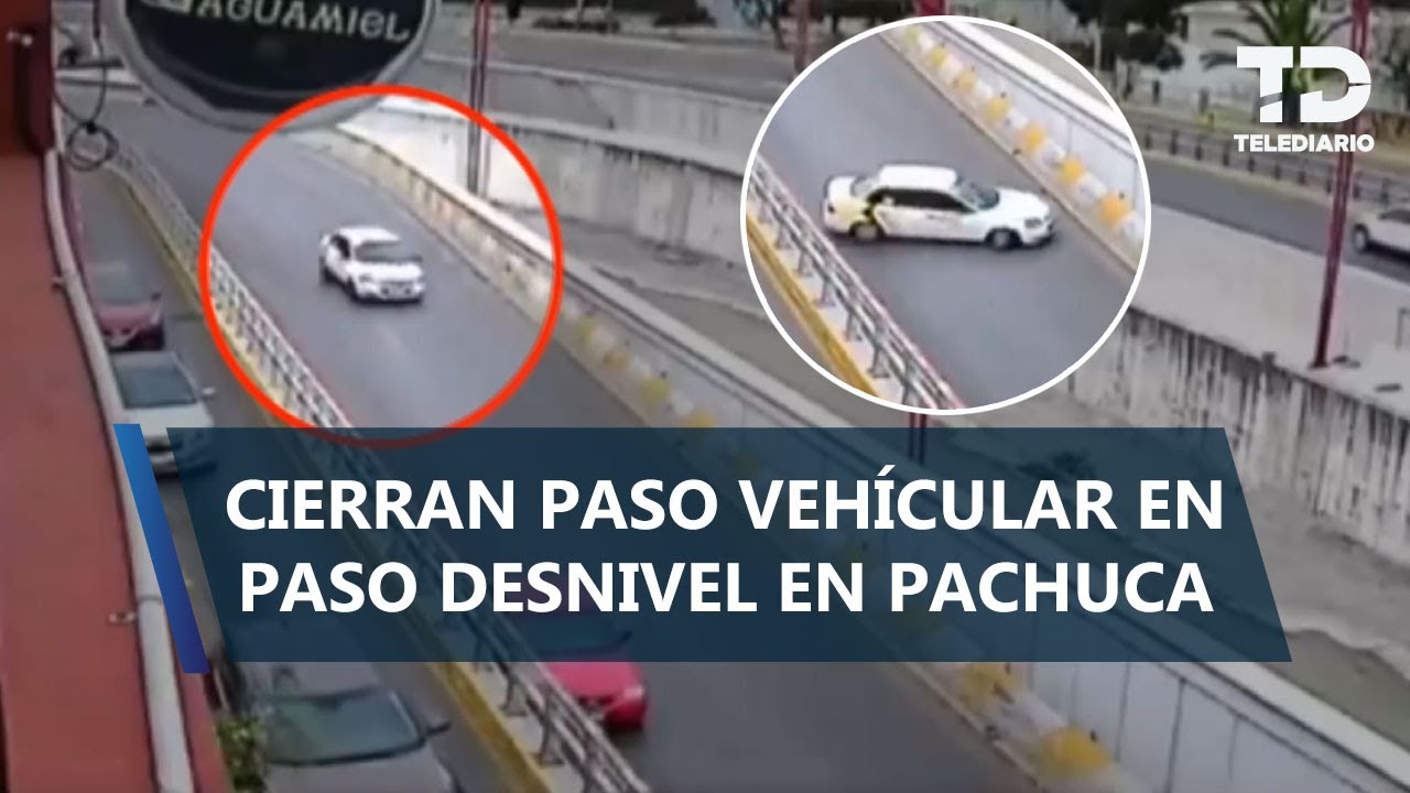 Con diferencia de minutos, automovilistas chocan contra mismo muro en Río de las Avenidas de Pachuca