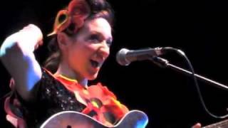 My Brightest Diamond ~ Feeling Good ~ live [HQ] in Cologne 2011
