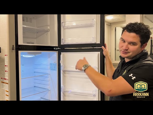 2025 Thor Motor Coach ECHELON SPRINTER MB24 in RVs & Motorhomes in St. Albert