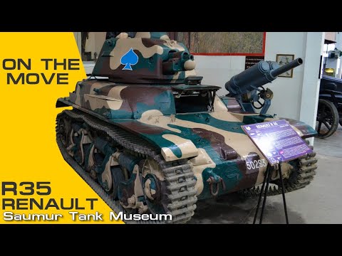 Renault R35 On the Move !! Saumur Tank Museum - Musée Des Blindés