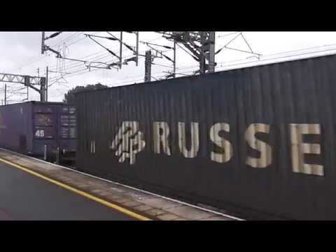 DRS 37 with test train and DRS 66433 at Nuneaton 26/08/14