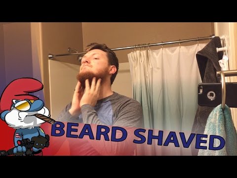 Foxy Papa Smurf Shaves
