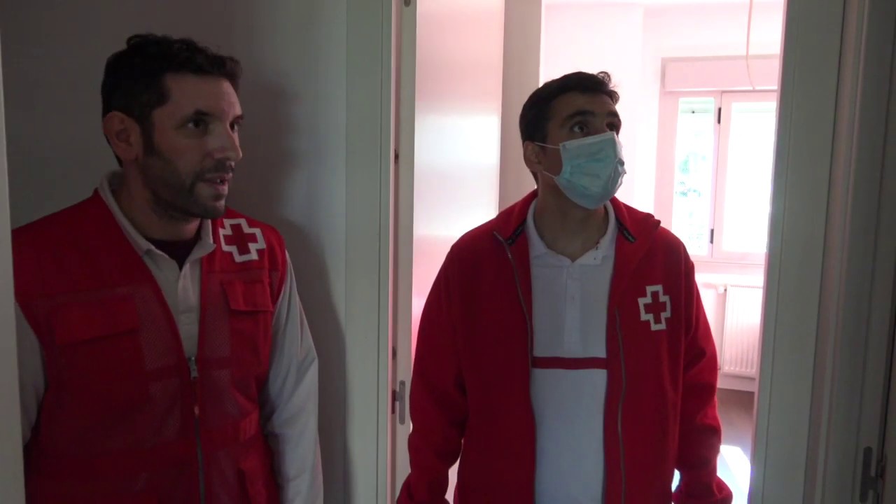 Reportaje Teleasistencia CRE (Parte 8) - La instalación: El montaje dentro del domicilio